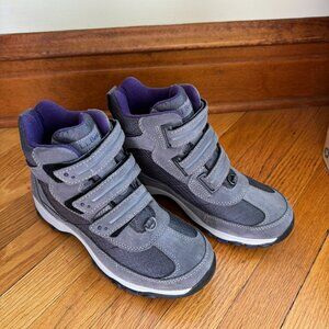 L.L. Bean snow sneakers purple gray velcro women's size 9 - like new